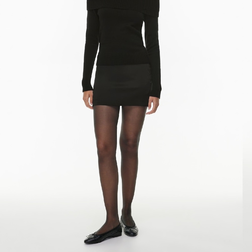 BNWT Aritzia Black Mini Skirt size 4